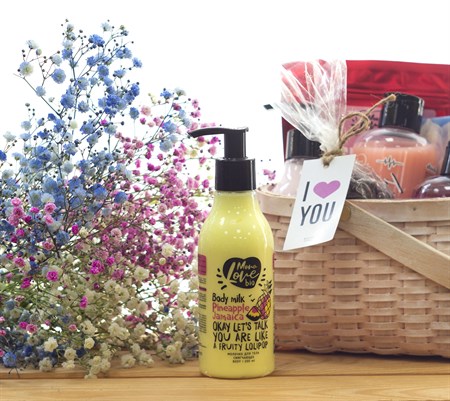 Молочко для тела ™ MonoLovebio Смягчающее (ананас), 200 мл VM-00010040