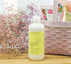 Кондиционер ™ "Bisou Bio-Professional" RECONSTRUCTOR для молекулярного восстановления поврежд.волос VM-00009146